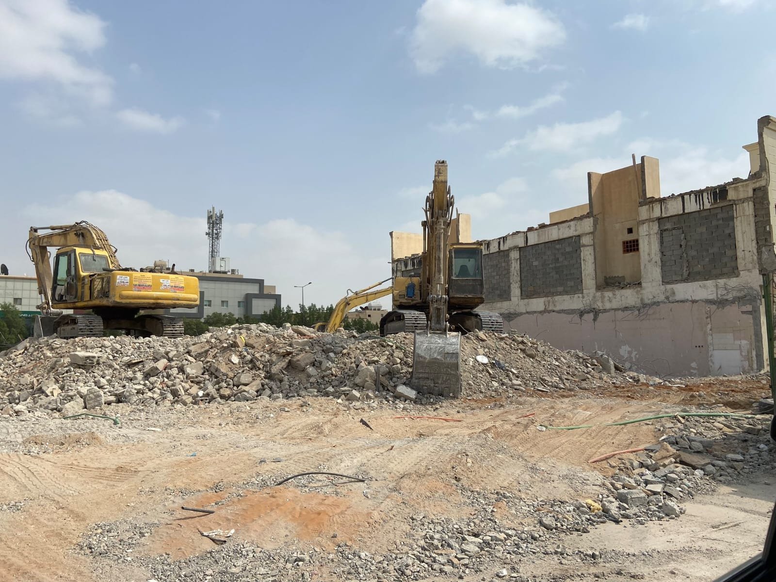 مقاول ردميات وحفريات بالرياض | تجهيز مواقع البناء